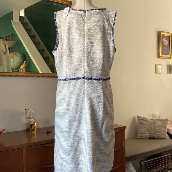 Loft💜 - Picture 5 of 6